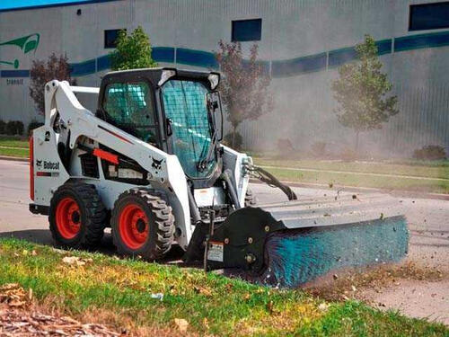 Щетка поворотная, угловая Bobcat 84.  2018г. - foto1